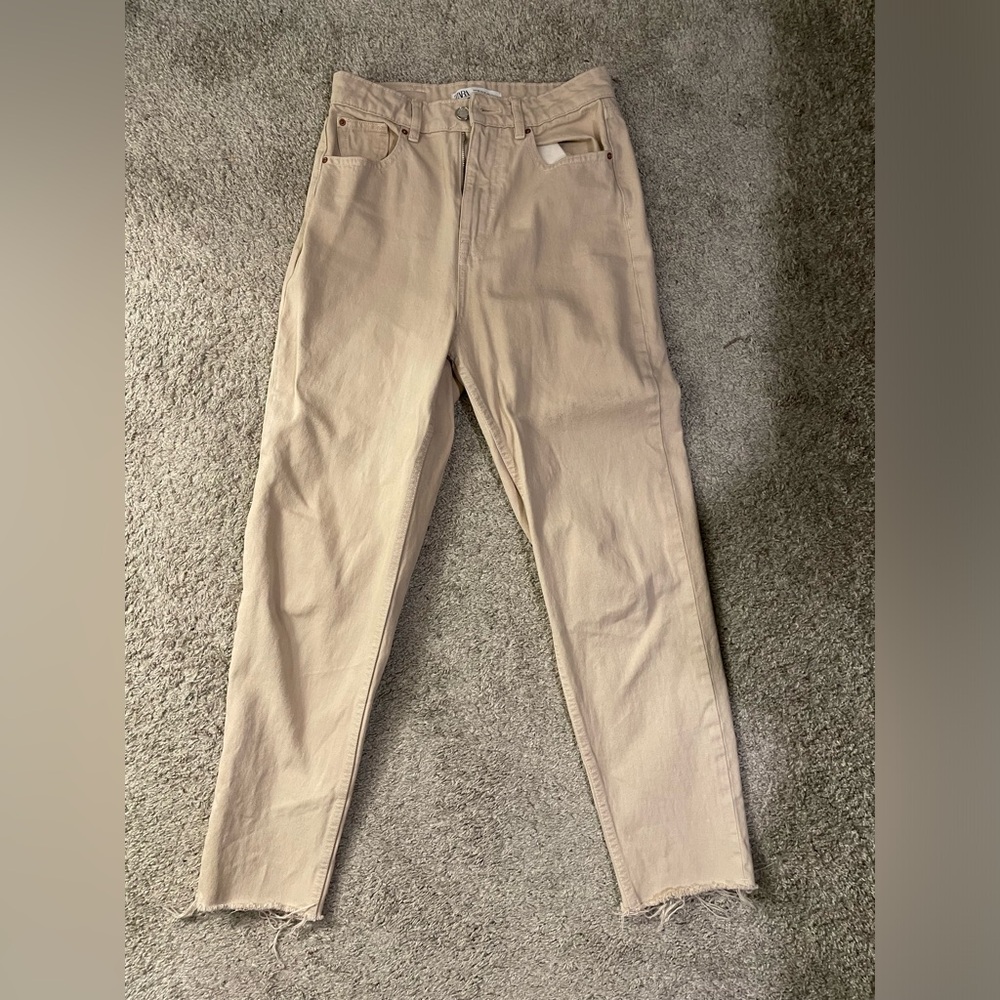 Zara light tan jeans. Size 4